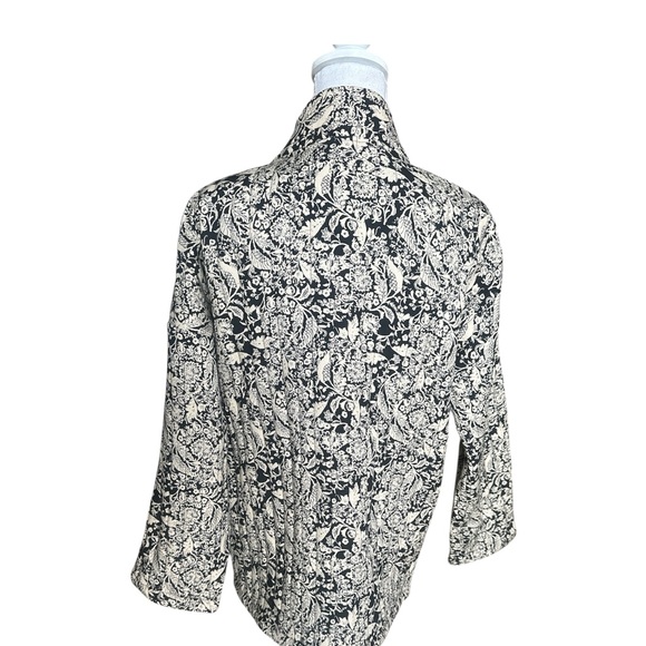 Floral Black and Cream Blazer - Picture 2 of 3